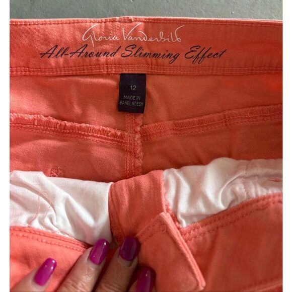 Gloria Vanderbilt Slimming Effect Capri size 12 - Picture 6 of 11